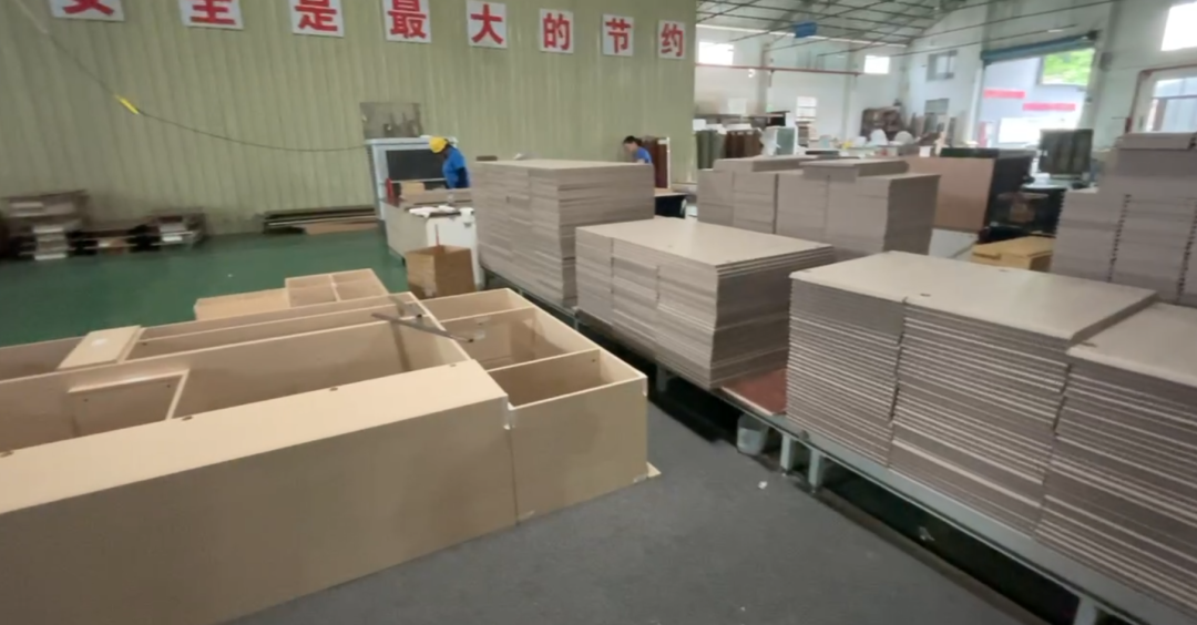 全屋定制工厂的柜子生产流程详解